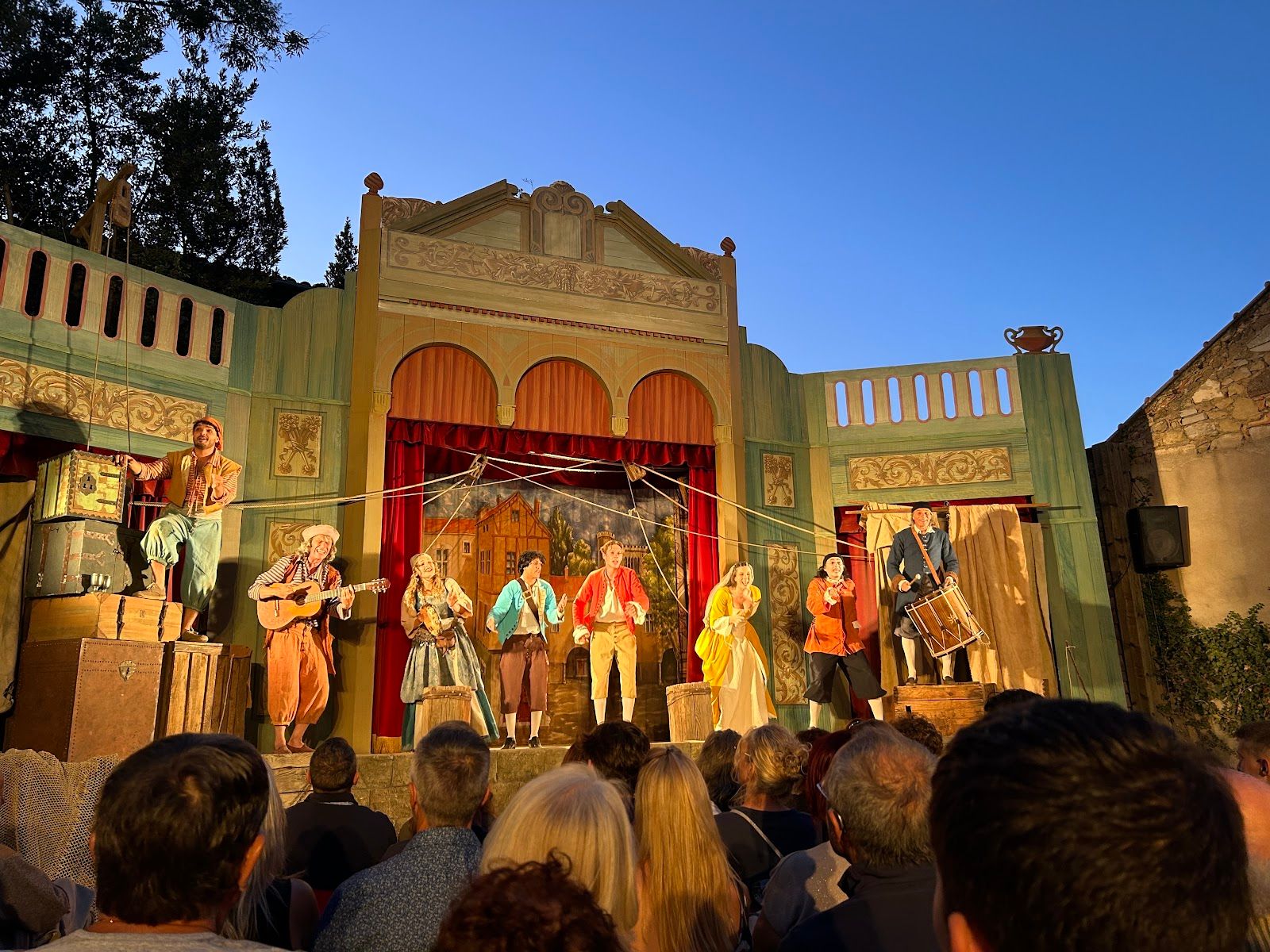 L'illustre théâtre de Pézenas — Pézenas