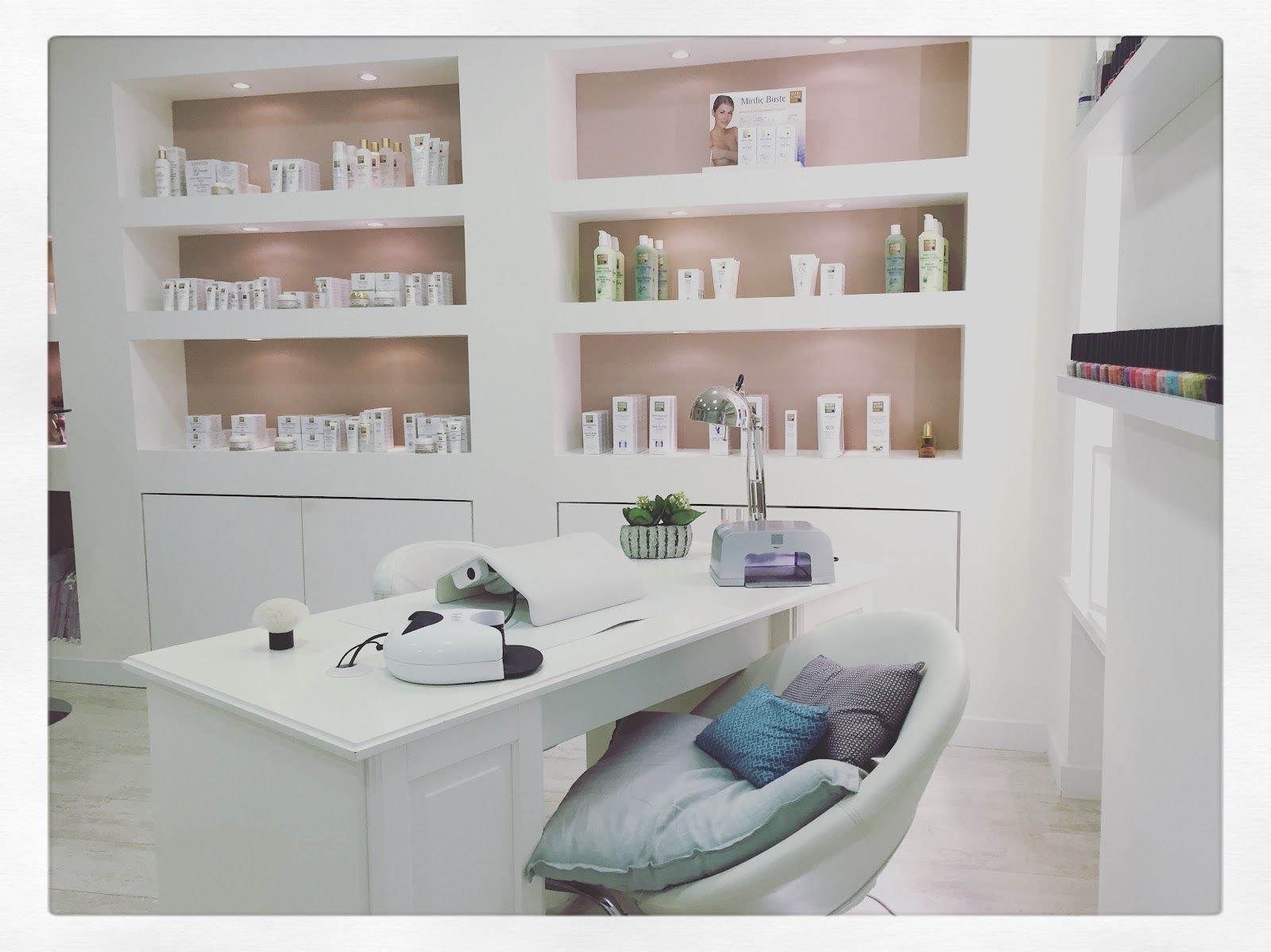 La fabrique à beauté - institut de beauté montpellier ecusson — Comédie