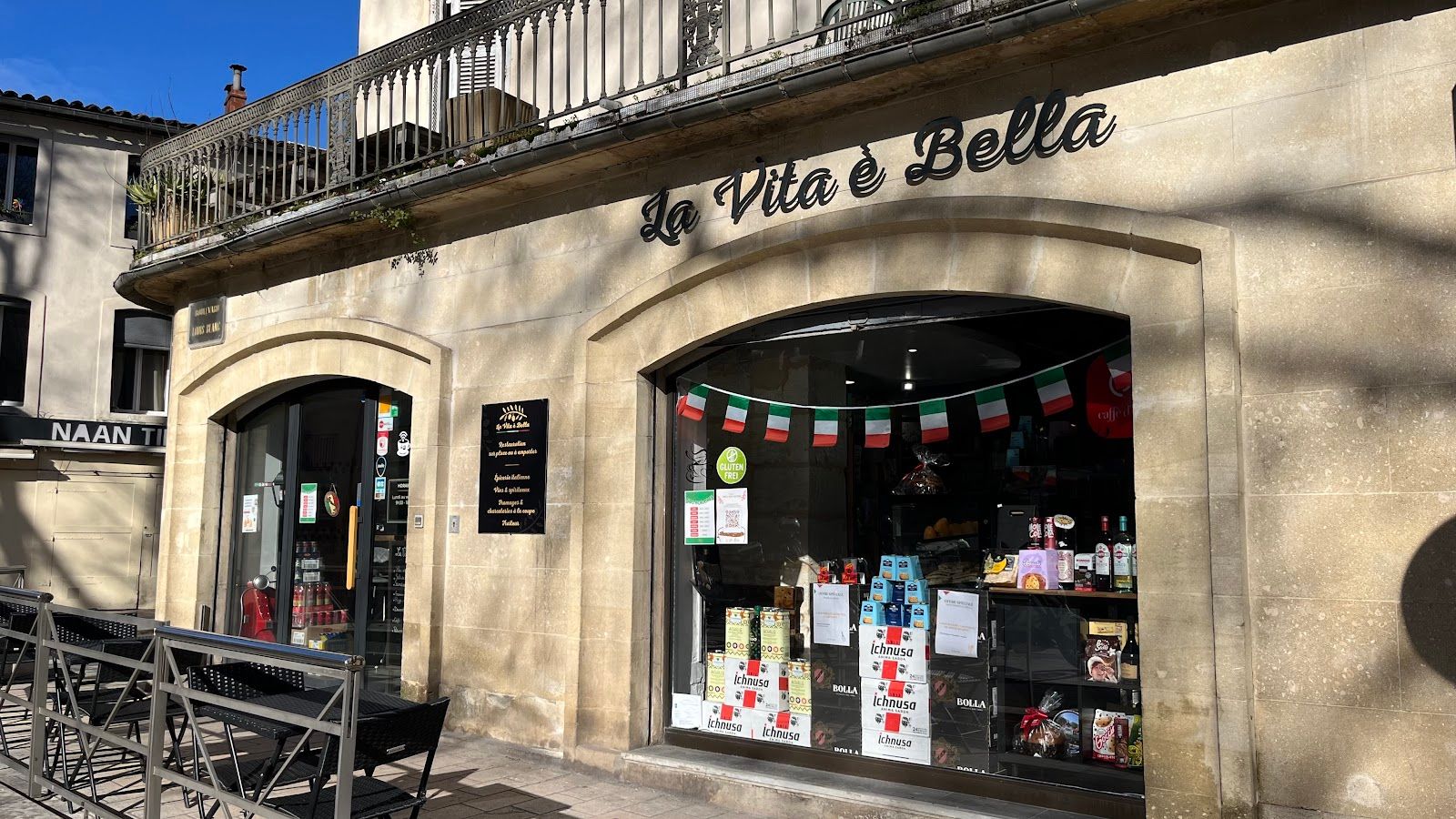 La Vita è Bella — Beaux-Arts