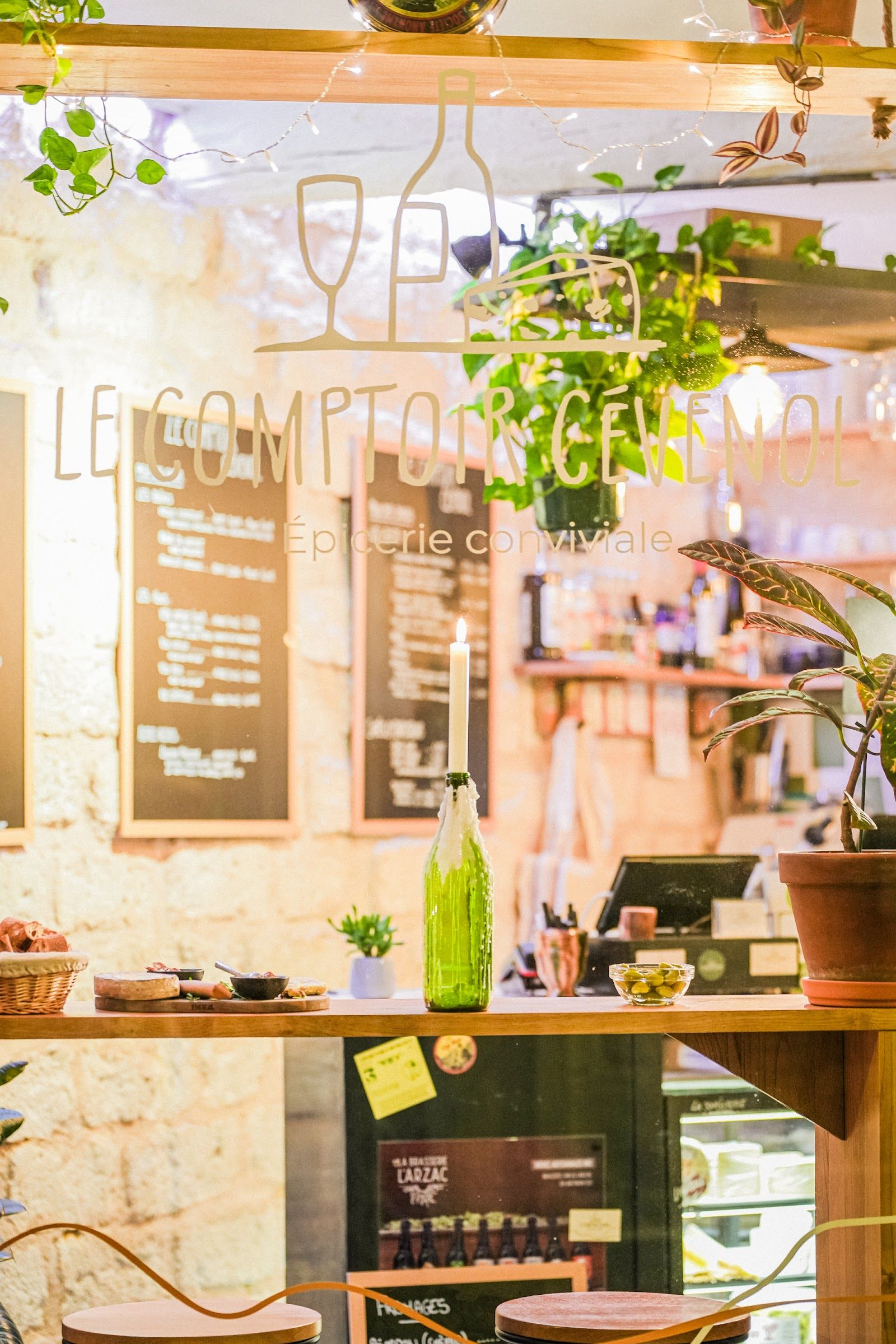 Le Comptoir Cévenol — Comédie