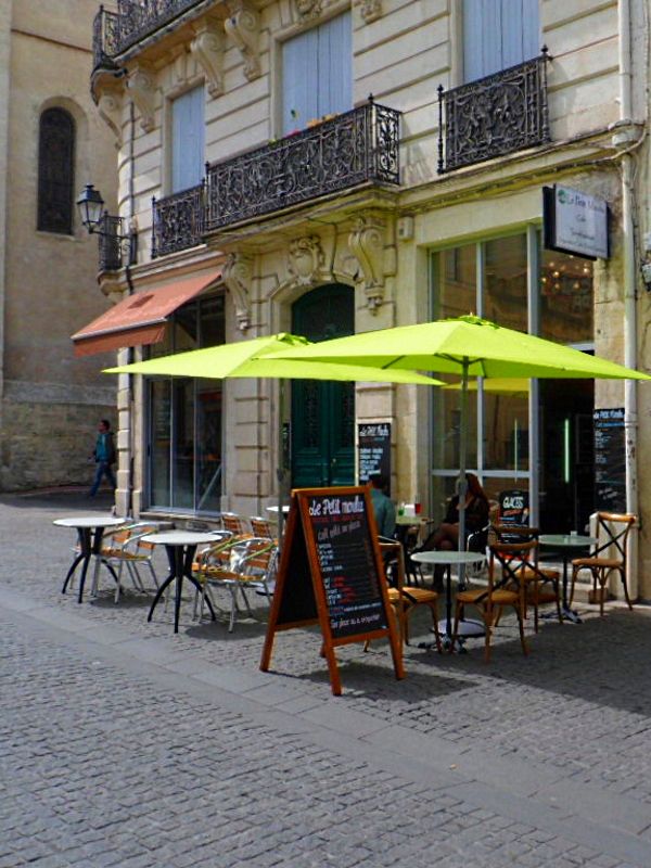 Le Petit Moulu Torréfacteur Café Coffeehouse — Beaux-Arts