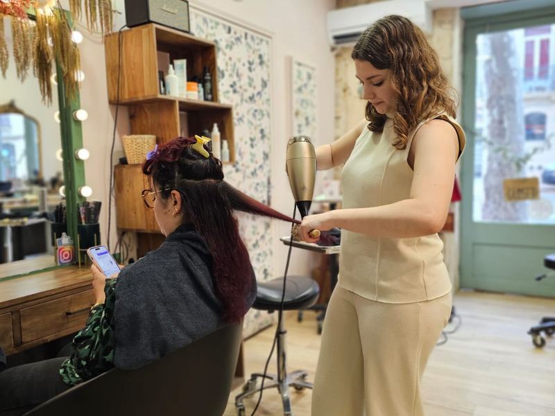 Mademoiselle Coiffe ! - Coiffeur Montpellier - Coloration végétale Montpellier — Beaux-Arts