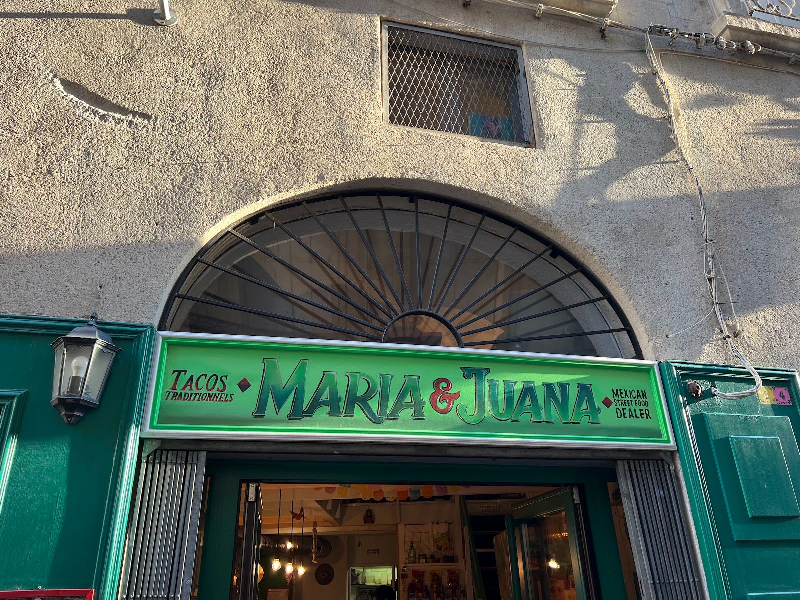 María & Juana Tacos — Écusson