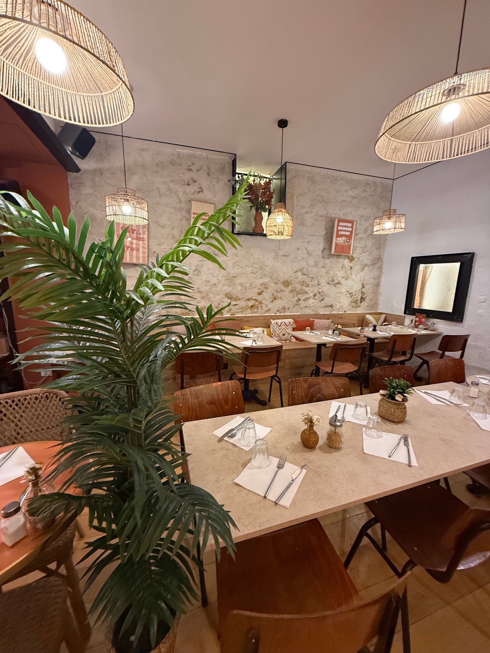 OLYA CAFÉ COURREAU — Écusson