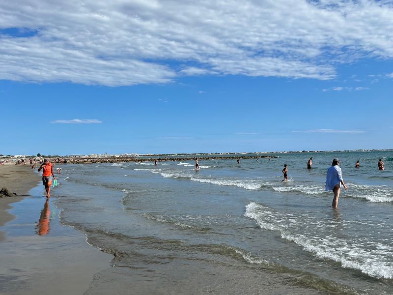 PLAGE DU BOUCANET (Le Monument) — Le Grau-du-Roi