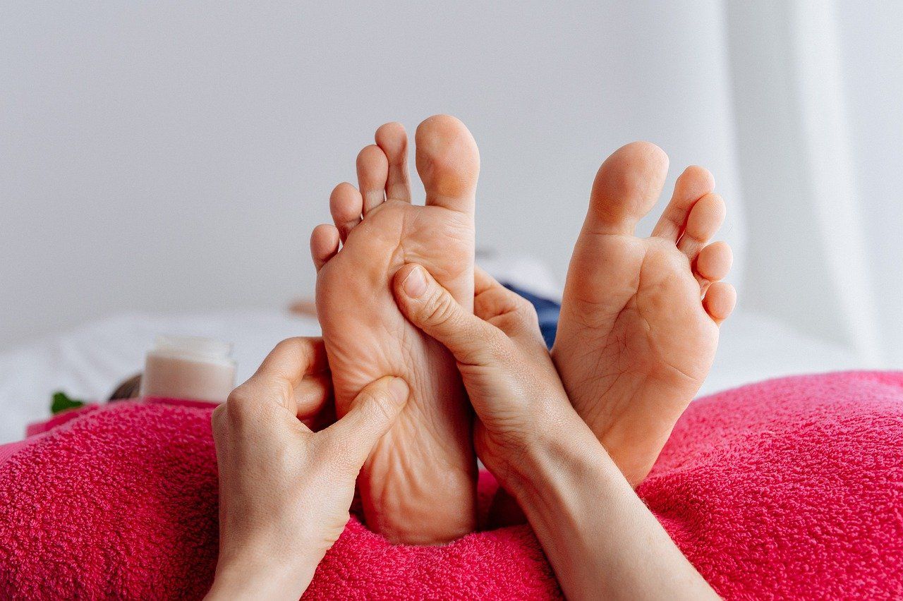 REFLEXOLOGIE ET MASSAGES BIEN ETRE Claudine FARGERE — Hôpitaux-Facultés