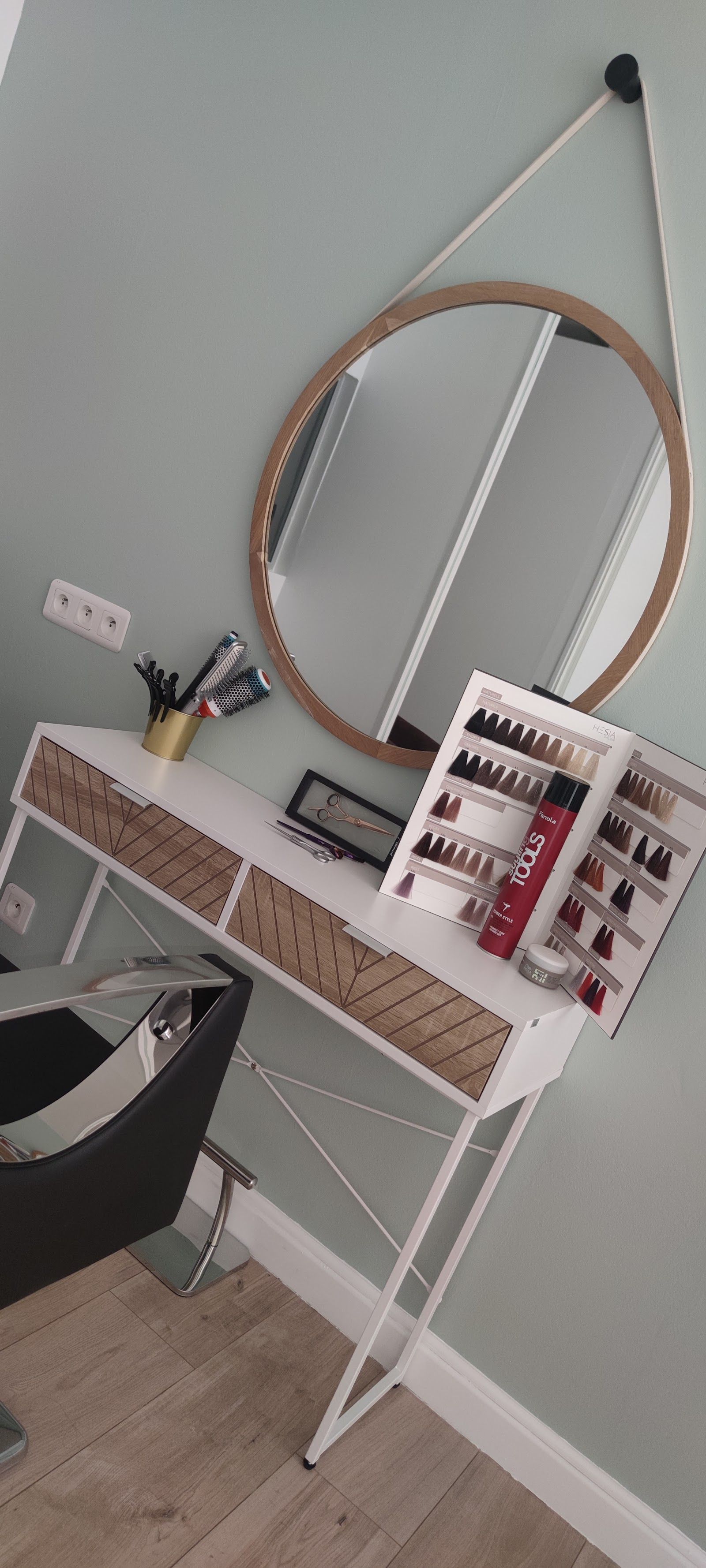 Révolution'Hair — Castelnau-le-Lez