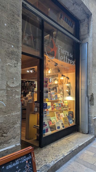 Fiers de lettres — Écusson