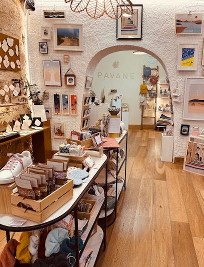 PAVANE - Concept store de créateurs — Comédie
