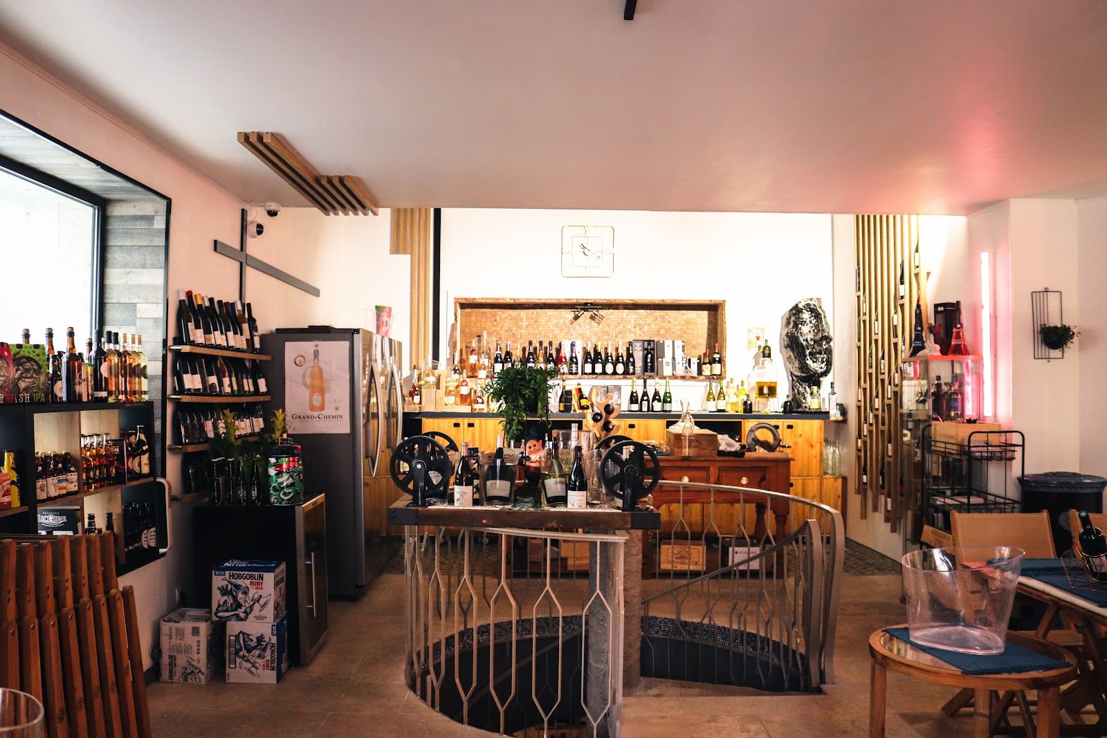 SPIRITUS cave et bar à vins — Gare Saint-Roch