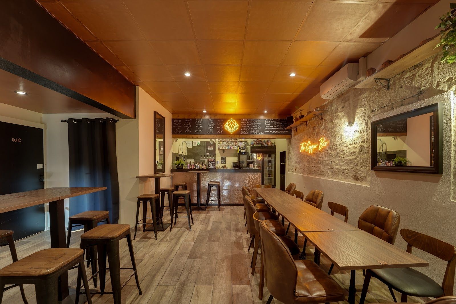THE COPPER BAR — Écusson